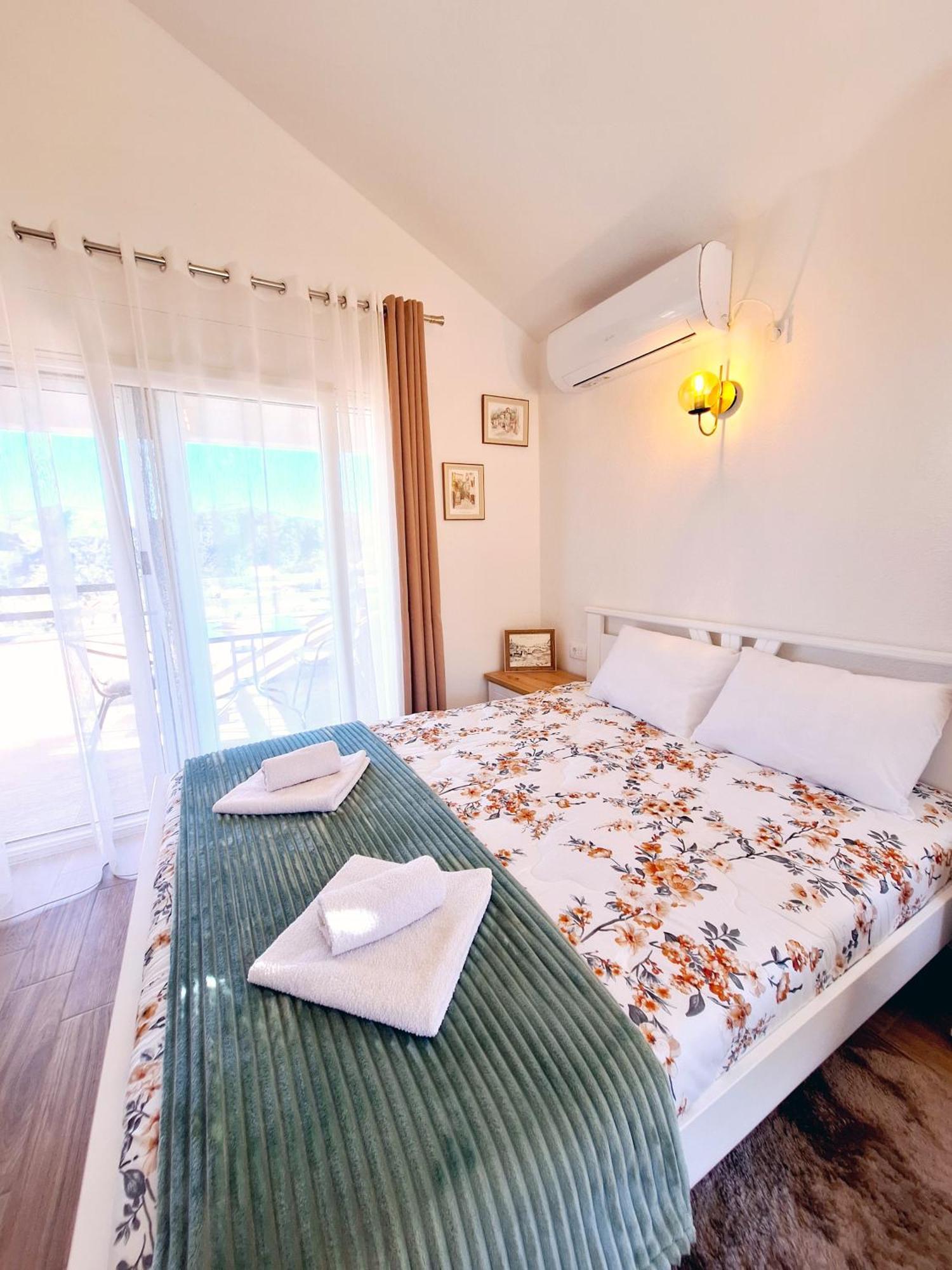 Sunny Side Apartments Rijeka Crnojevica Luaran gambar
