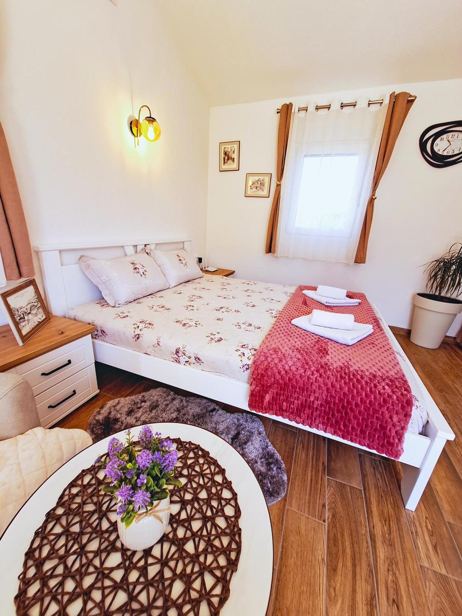 Sunny Side Apartments Rijeka Crnojevica Luaran gambar