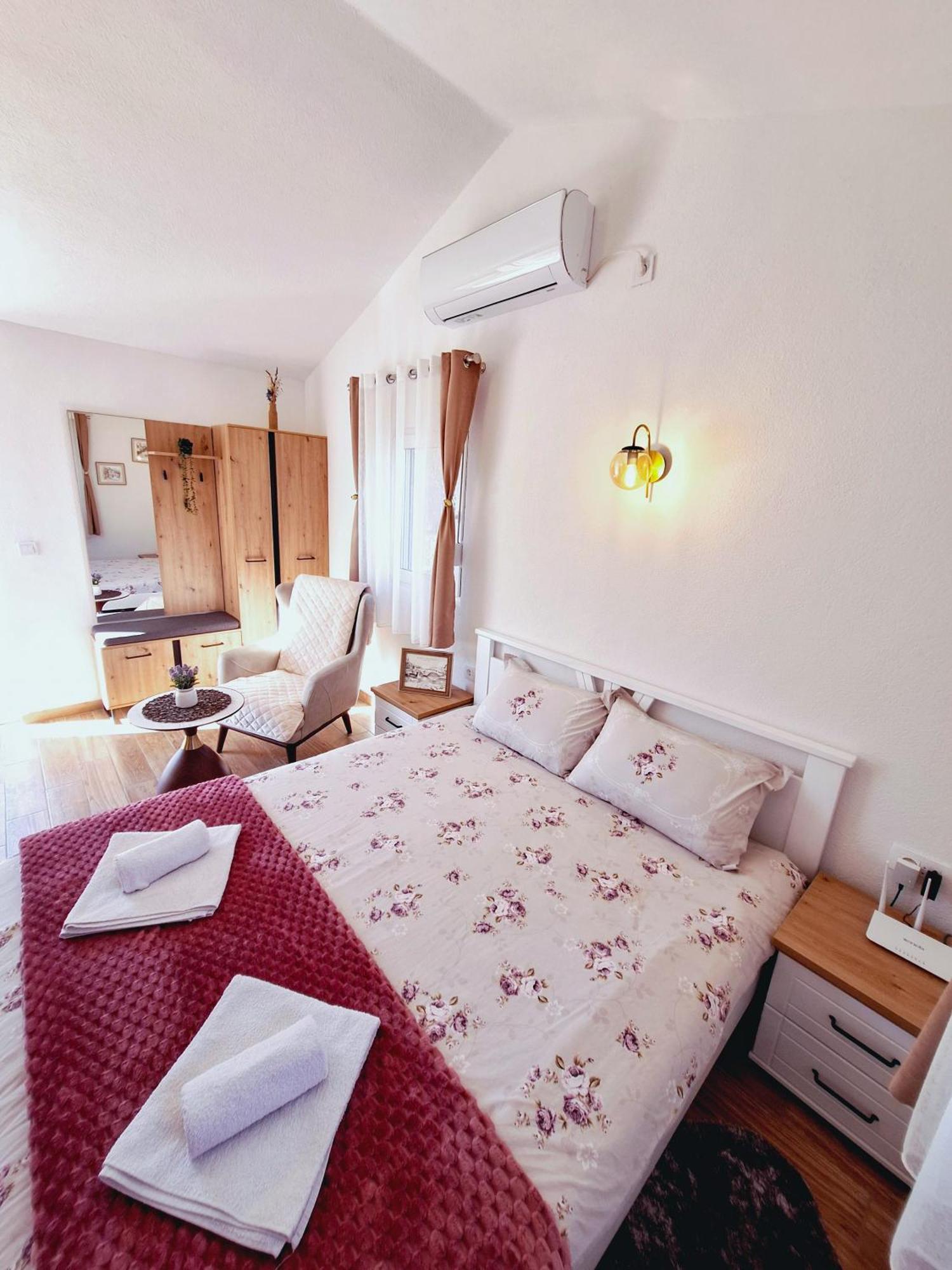 Sunny Side Apartments Rijeka Crnojevica Luaran gambar